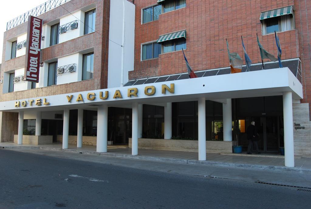 Hotel Yaguaron San Nicolás de los Arroyos エクステリア 写真